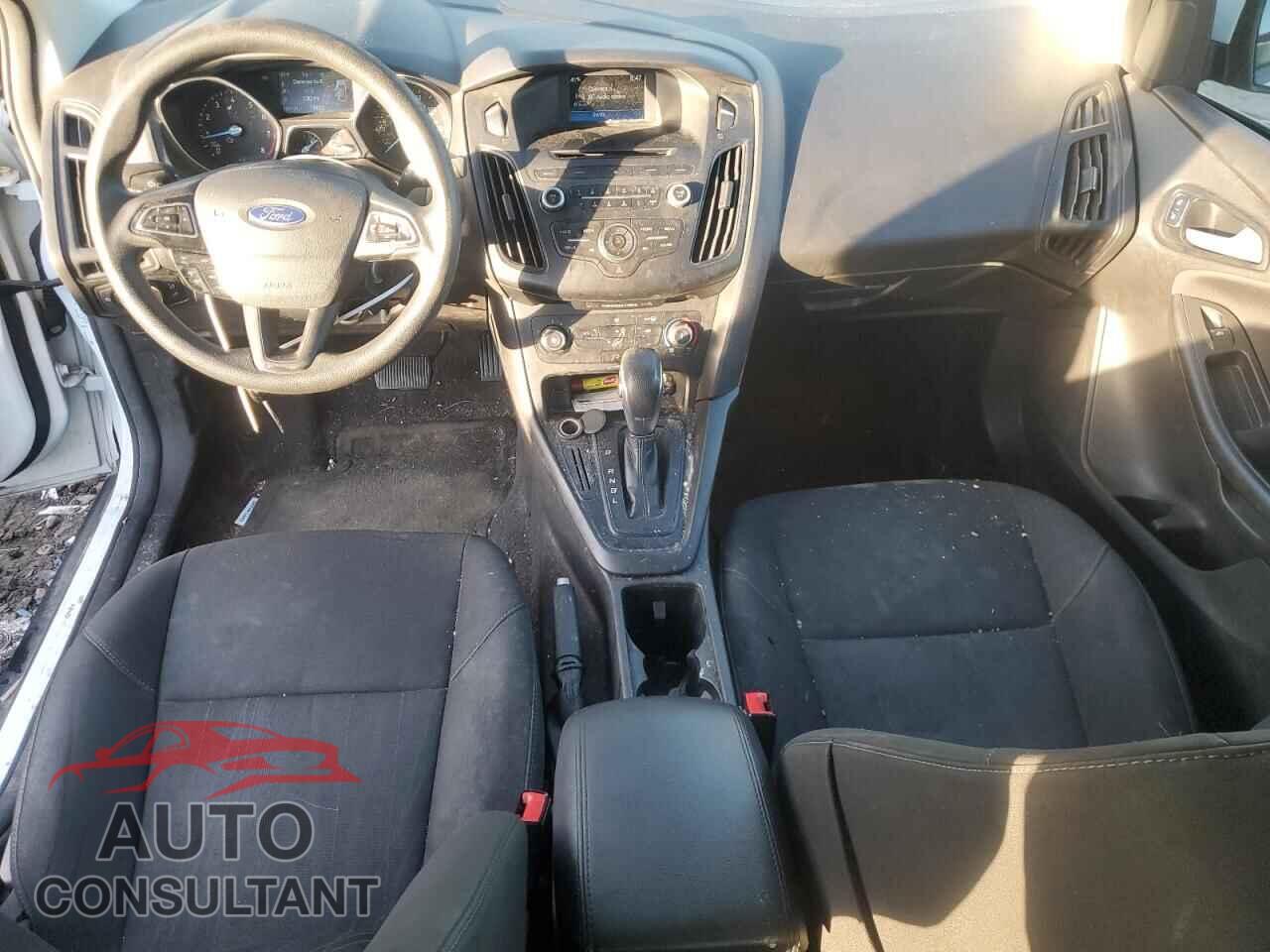 FORD FOCUS 2017 - 1FADP3F29HL307335