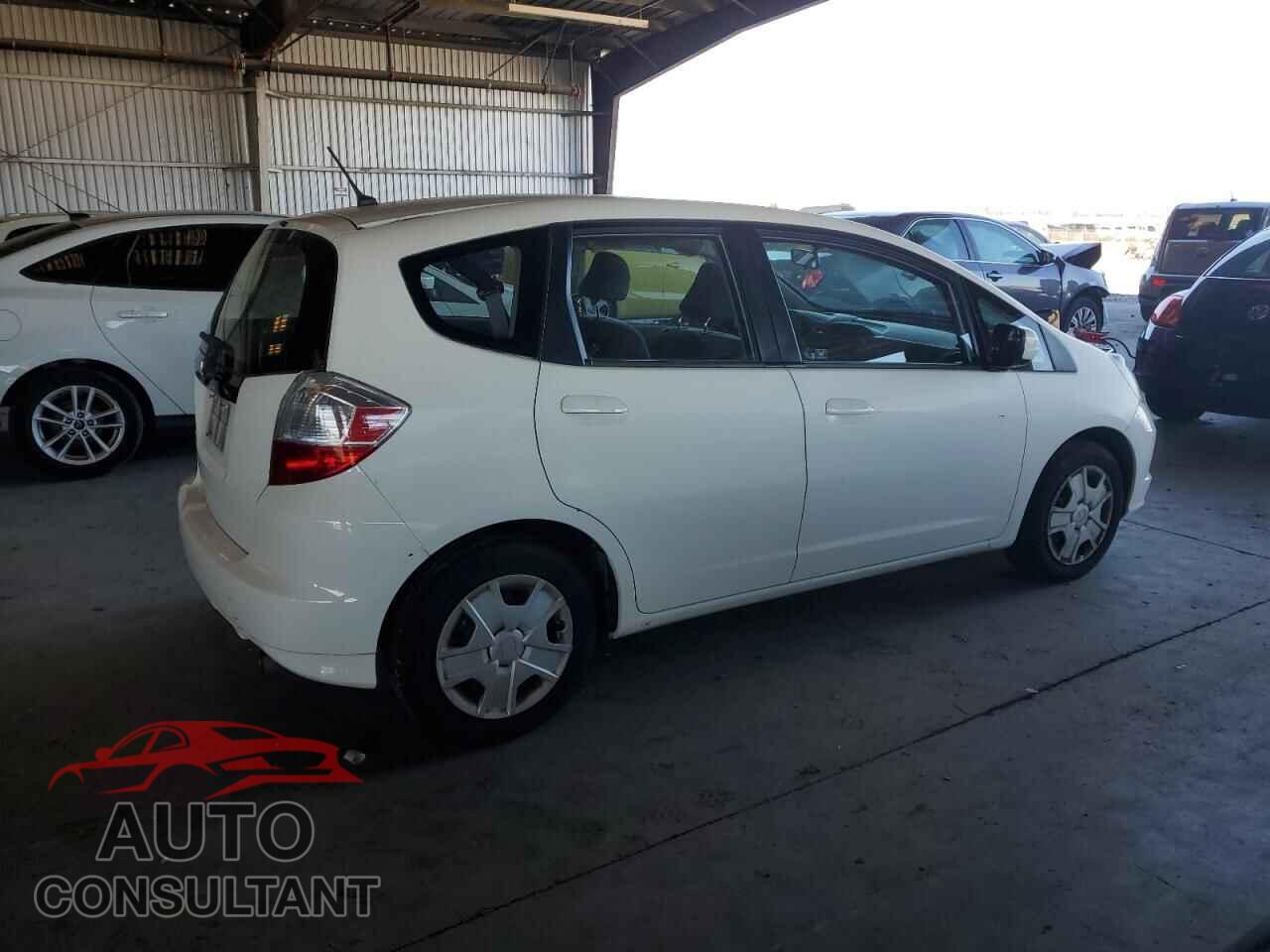 HONDA FIT 2013 - JHMGE8H3XDC079323