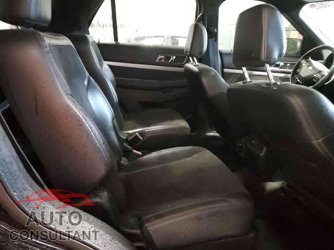 FORD EXPLORER 2018 - 1FM5K8D82JGA55178