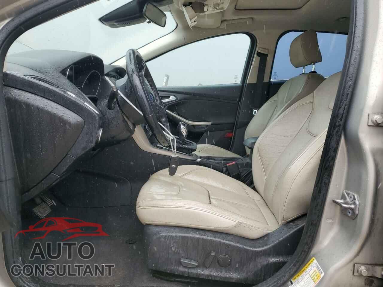 FORD FOCUS 2016 - 1FADP3N26GL397656