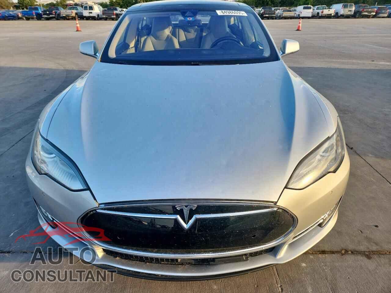 TESLA MODEL S 2015 - 5YJSA1H20FFP71246