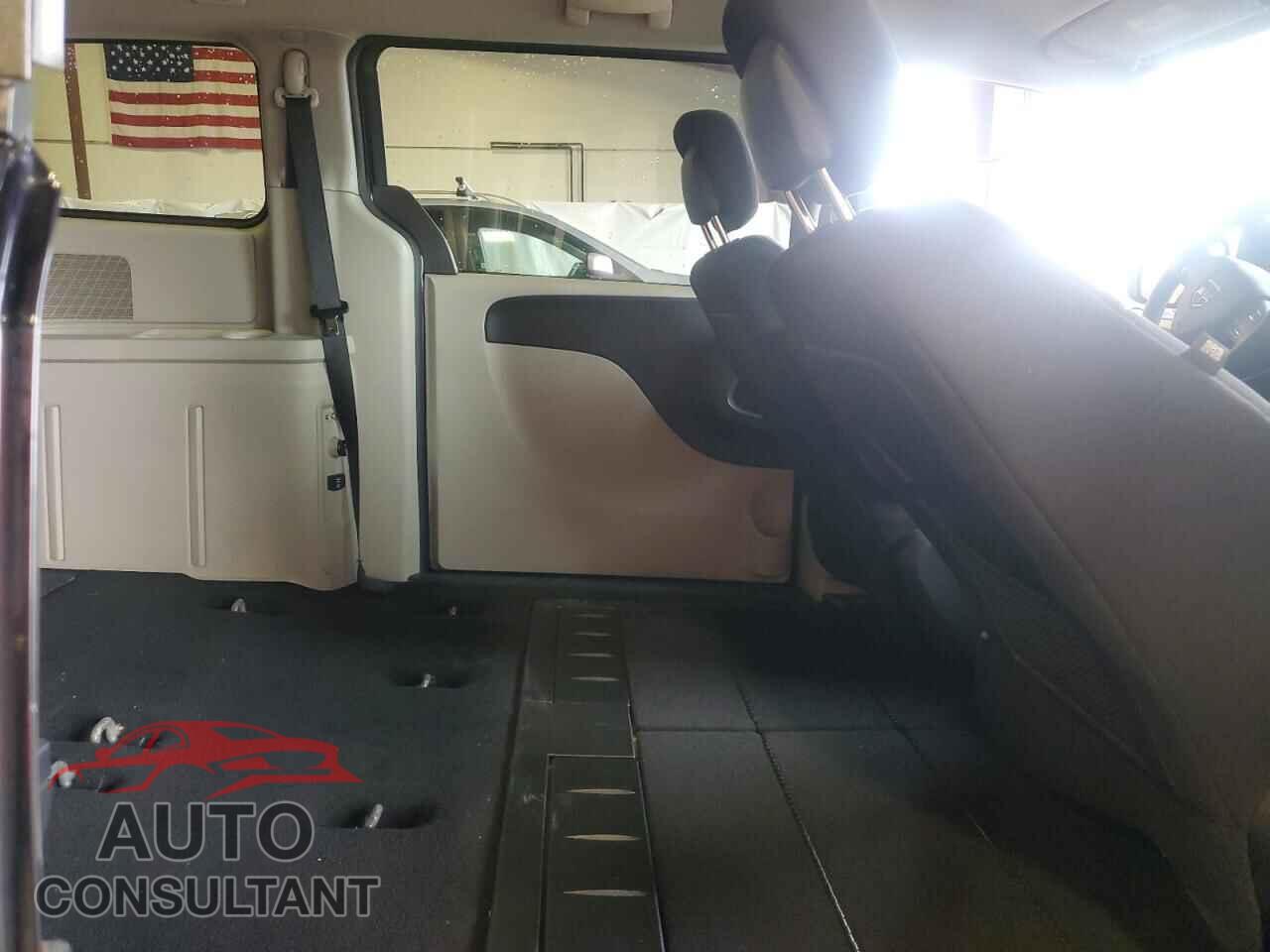 DODGE CARAVAN 2011 - 2D4RN3DGXBR611800