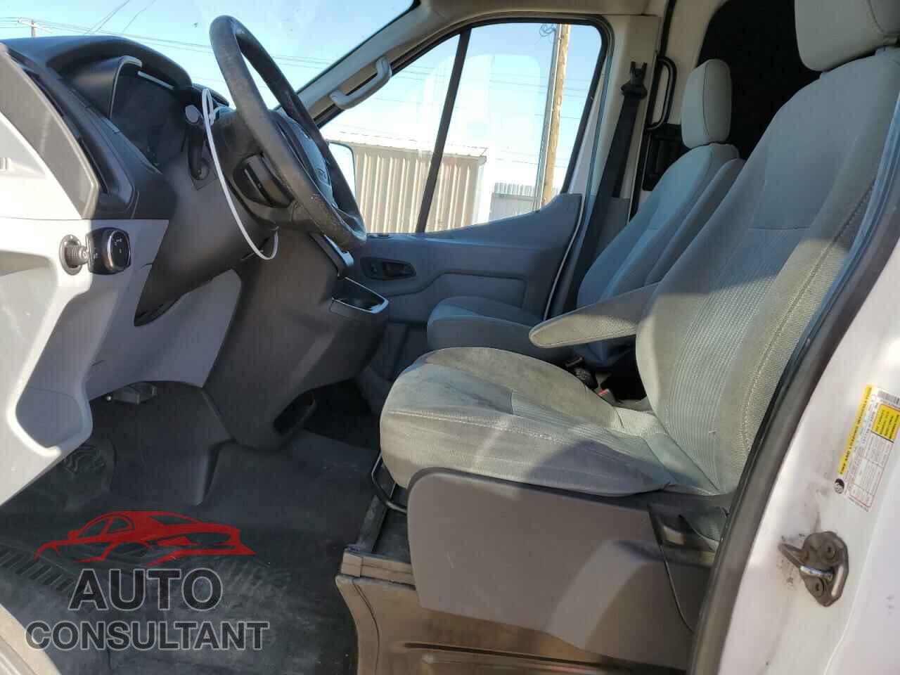 FORD TRANSIT 2015 - 1FTNR2XG2FKA04669