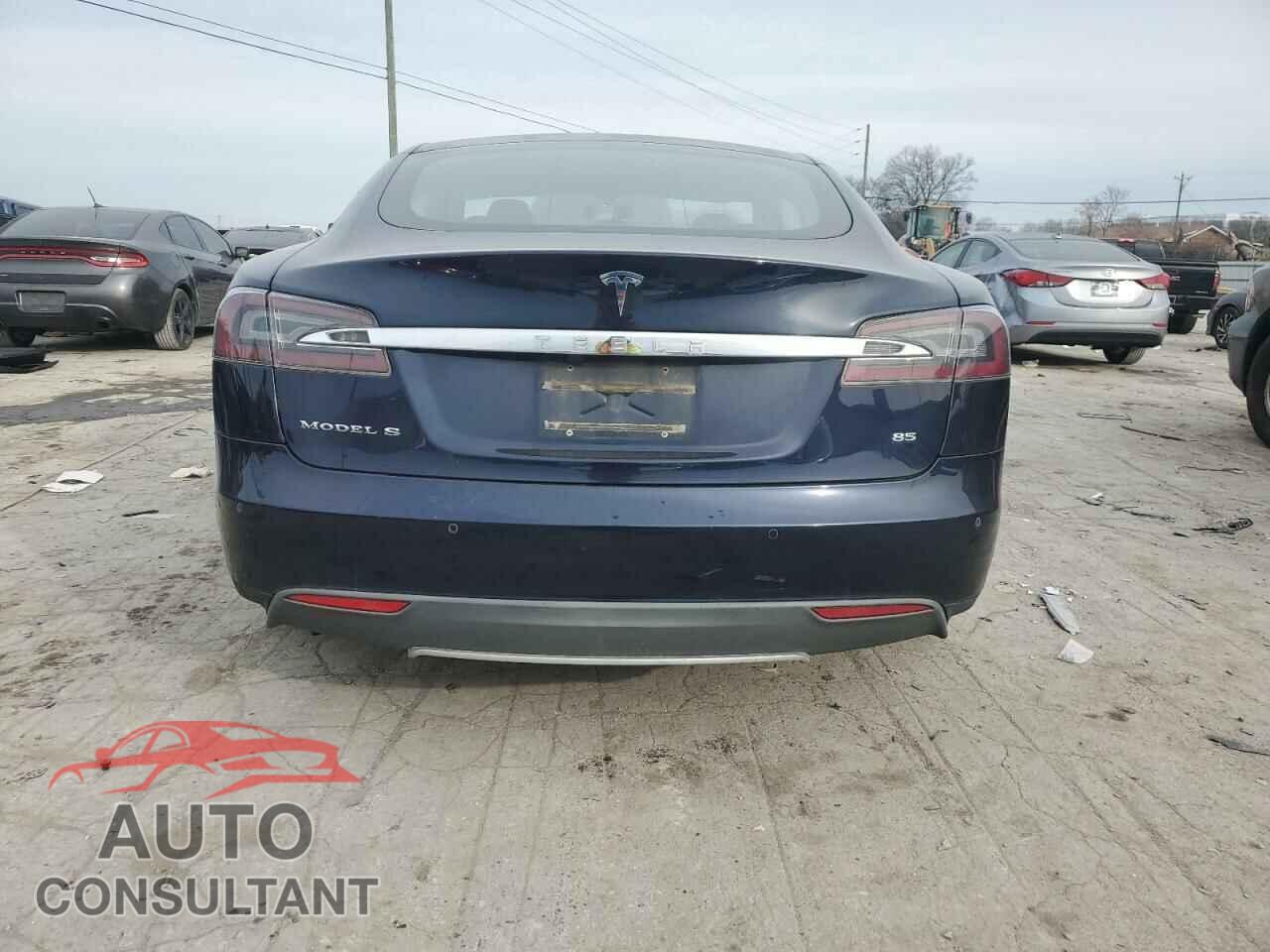 TESLA MODEL S 2013 - 5YJSA1CN4DFP21013