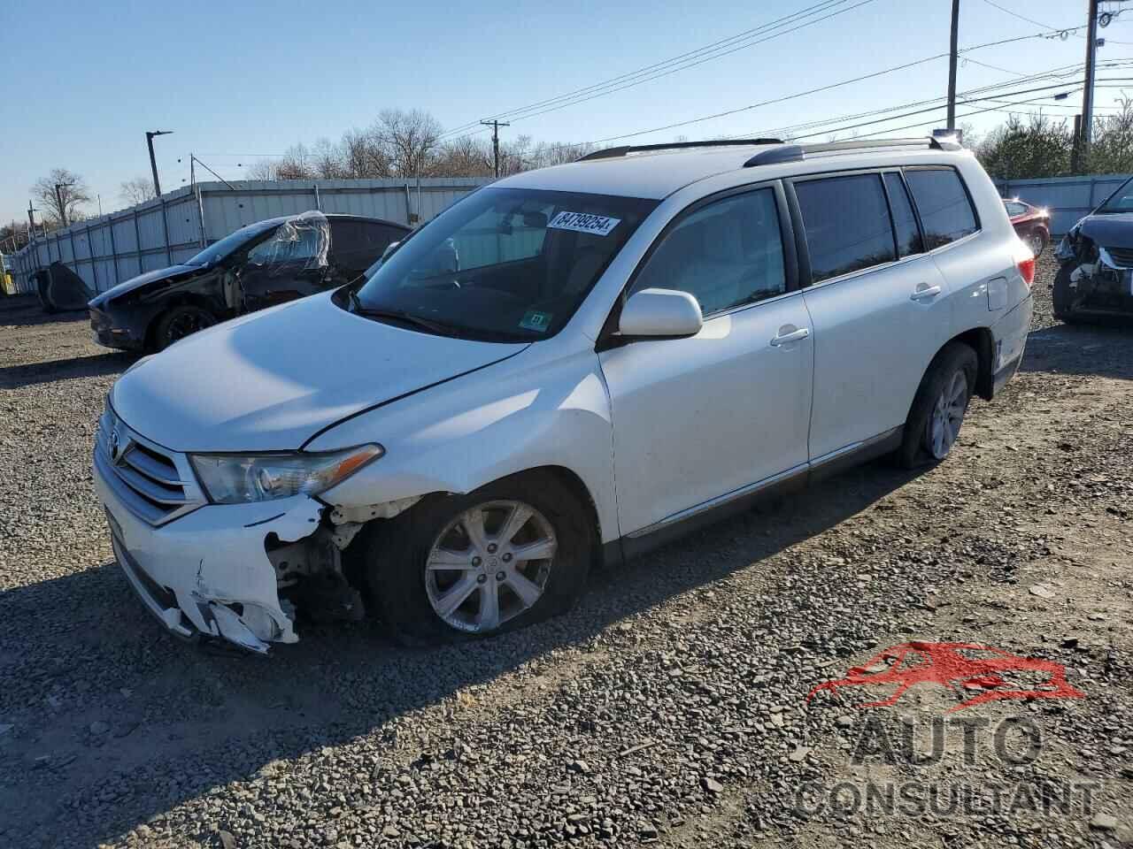 TOYOTA HIGHLANDER 2013 - 5TDBK3EH5DS188116