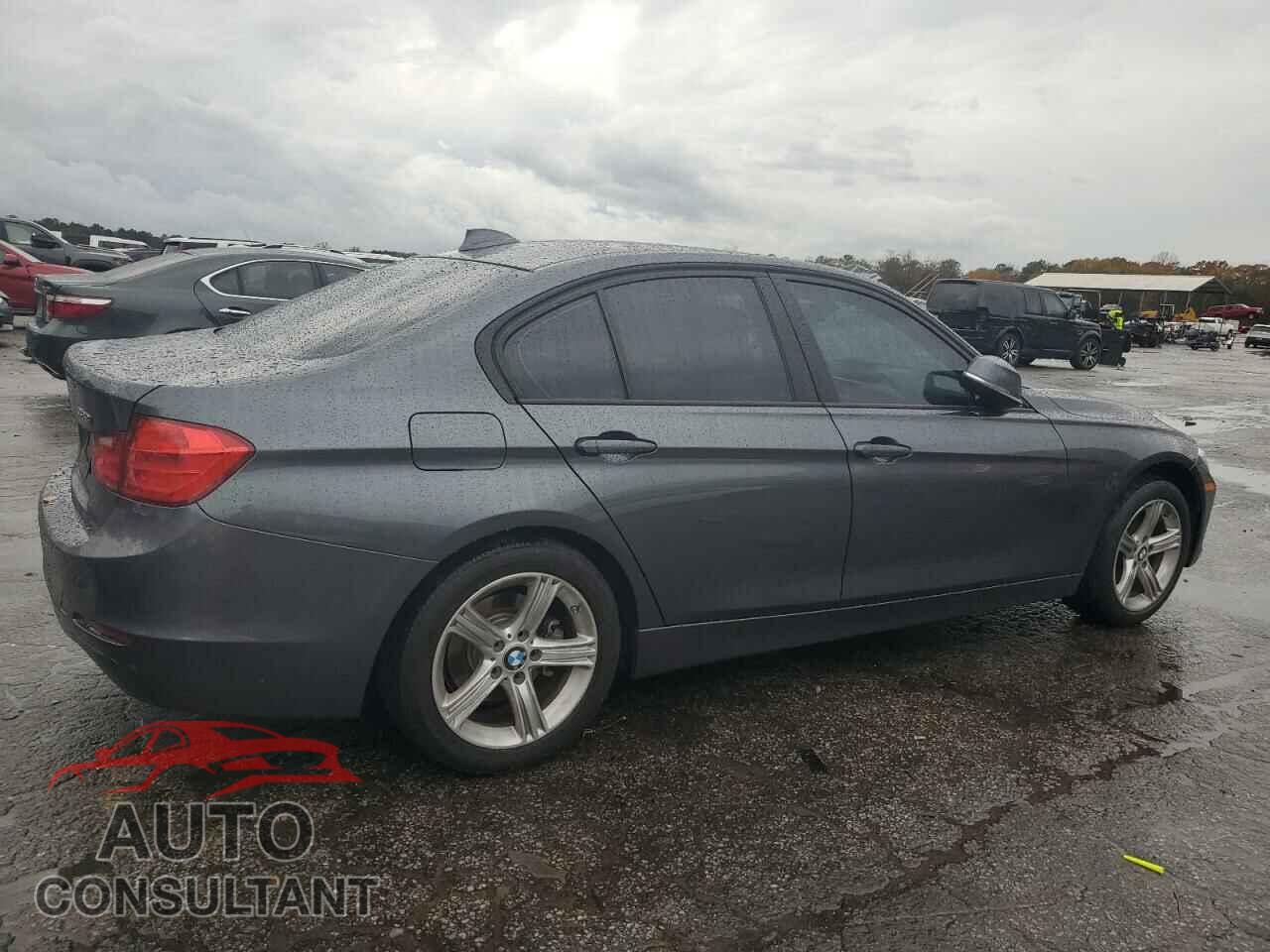 BMW 3 SERIES 2013 - WBA3A5C59DF601132