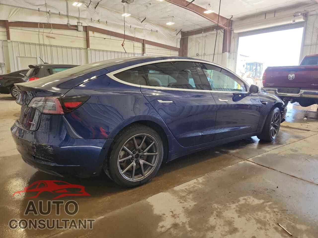 TESLA MODEL 3 2018 - 5YJ3E1EB7JF065025