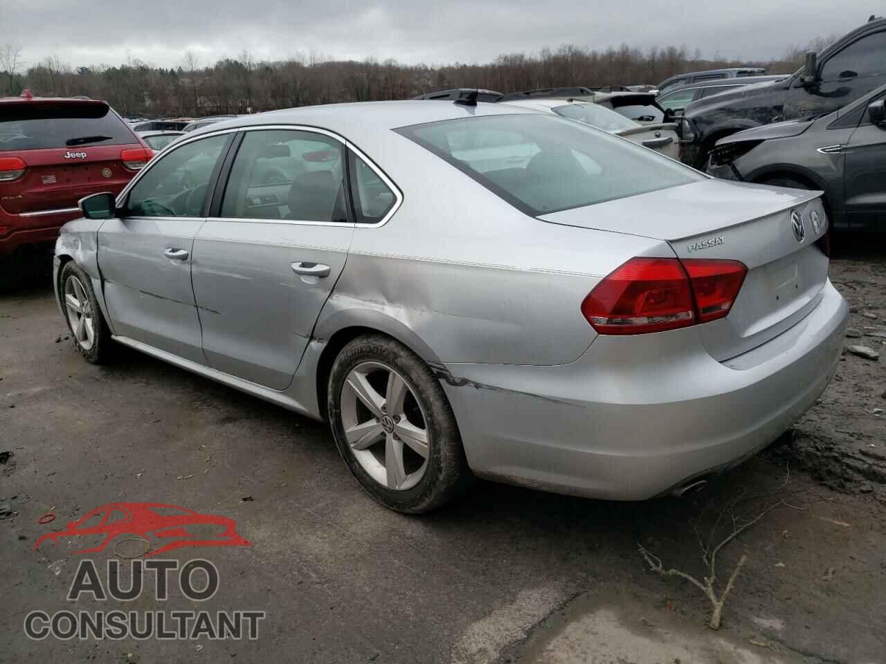 VOLKSWAGEN PASSAT 2013 - 1VWBP7A31DC046475