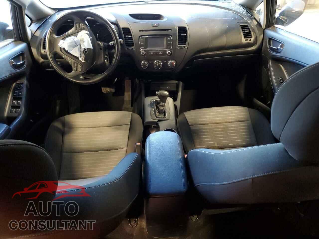 KIA FORTE 2016 - KNAFX5A88G5529097