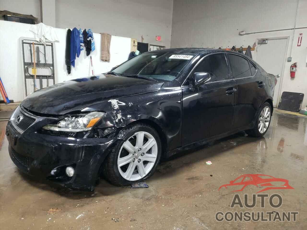 LEXUS IS 2012 - JTHCF5C28C5059387