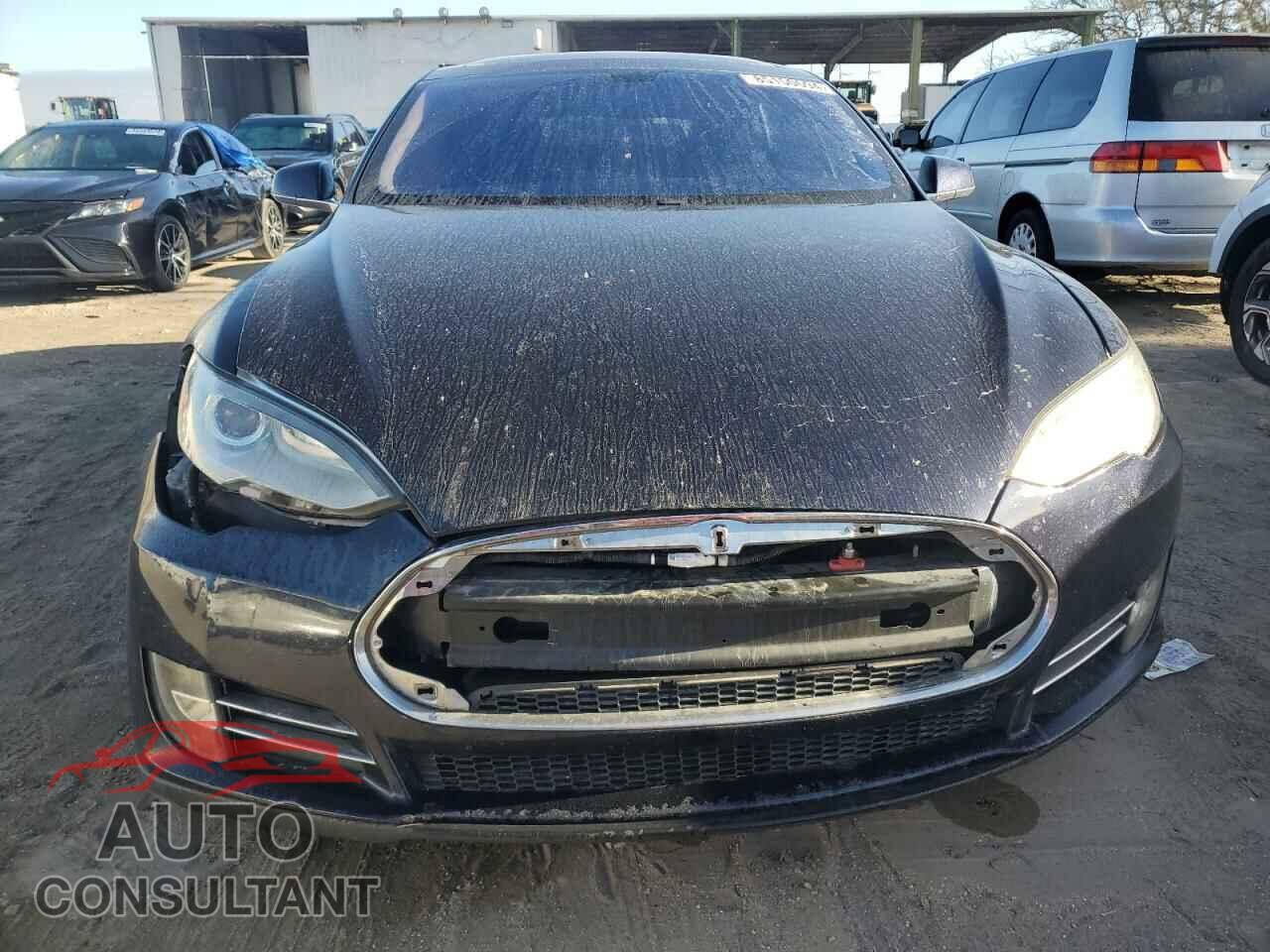 TESLA MODEL S 2013 - 5YJSA1CNXDFP07732