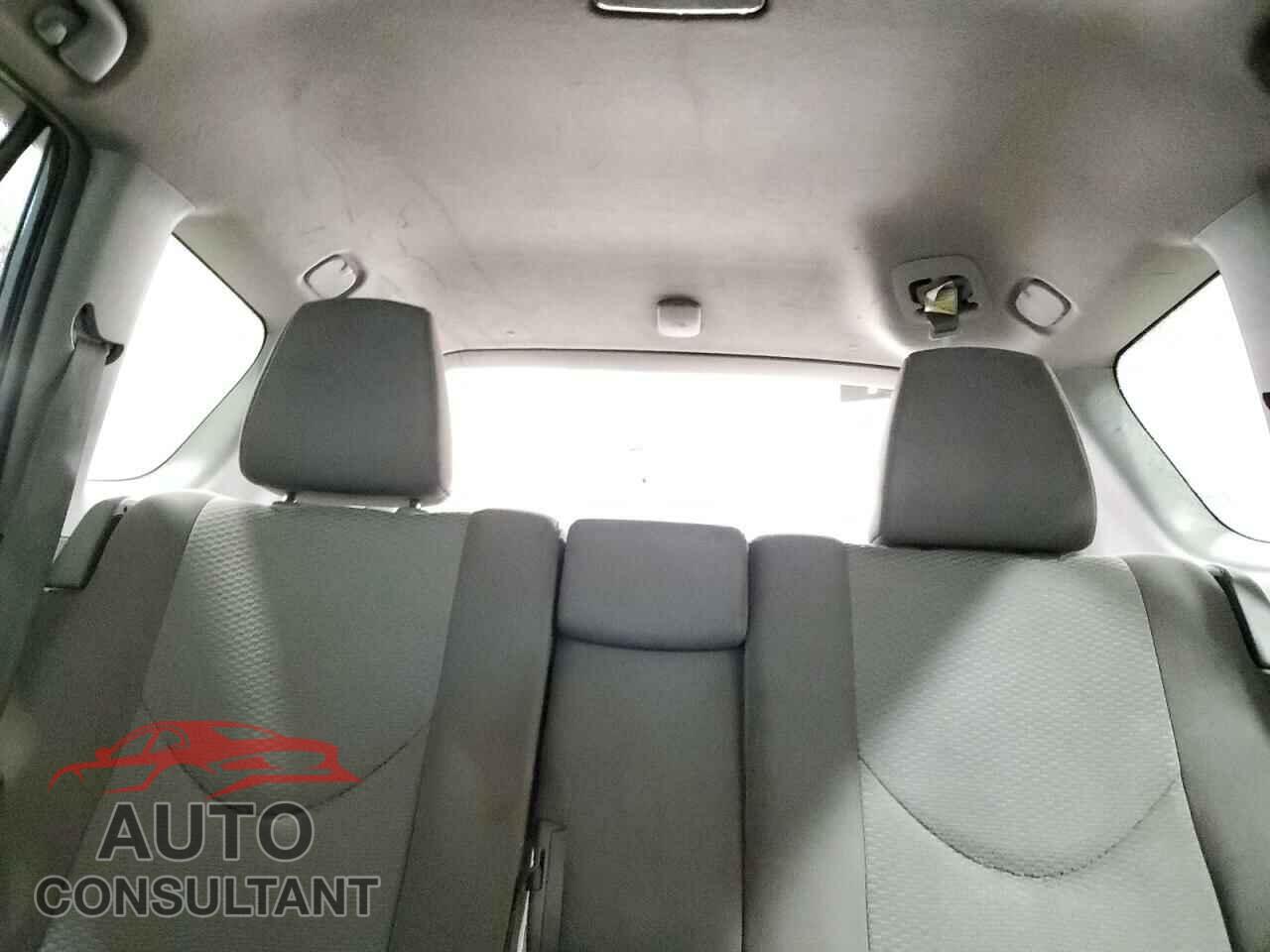 TOYOTA RAV4 2012 - 2T3BF4DV0CW268177