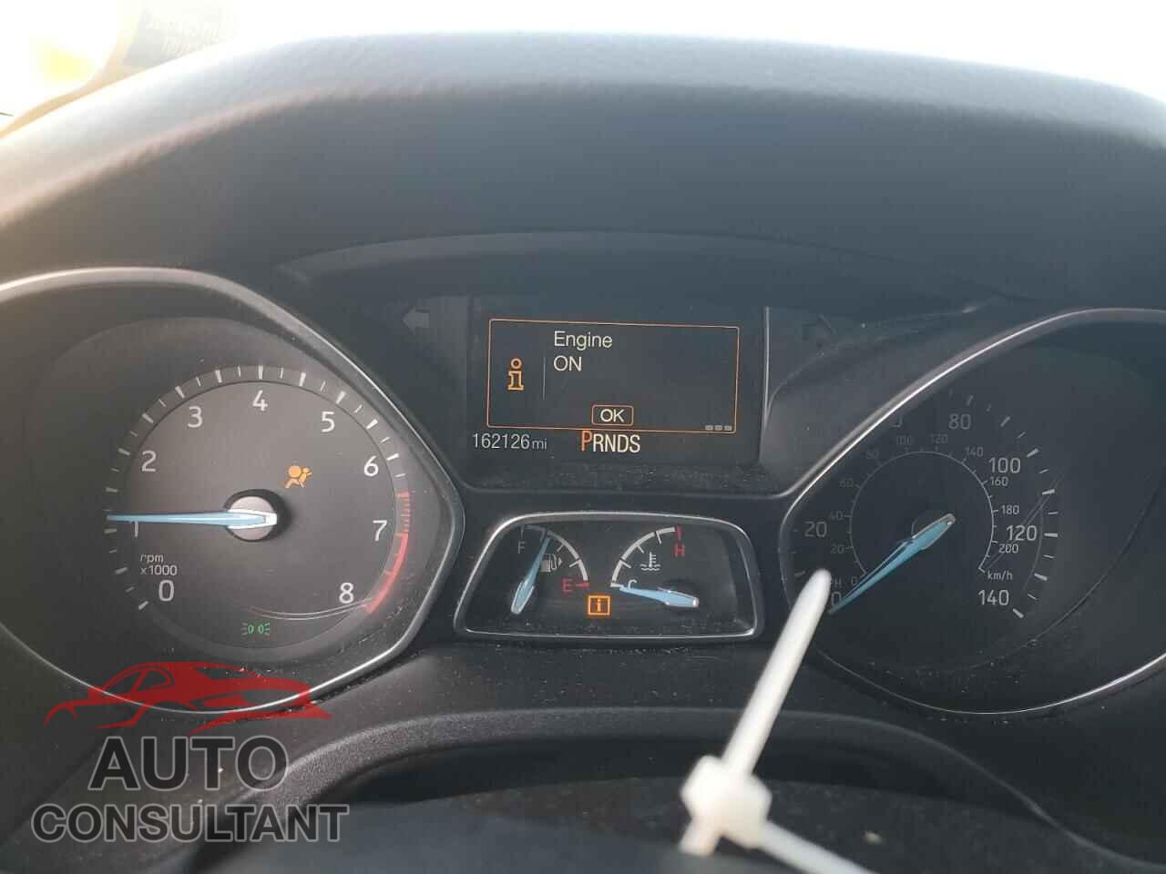 FORD FOCUS 2015 - 1FADP3K28FL239807