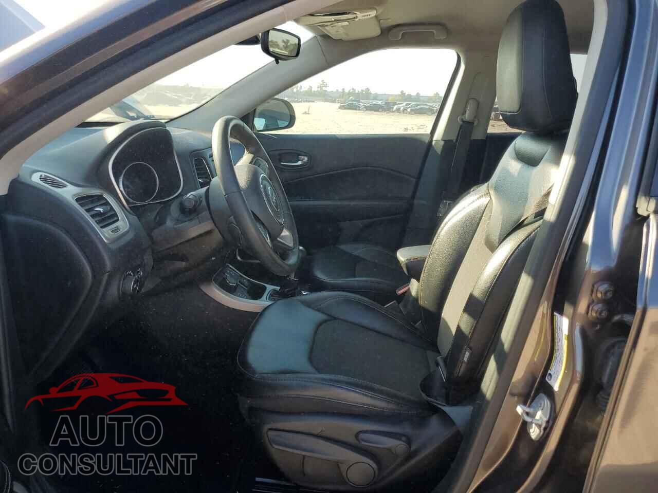 JEEP COMPASS 2018 - 3C4NJDBB9JT283320