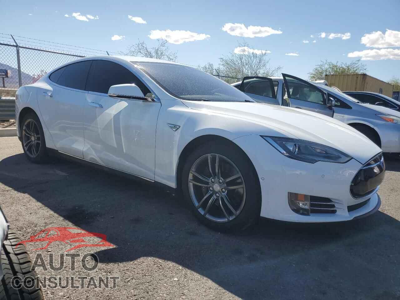 TESLA MODEL S 2014 - 5YJSA1H18EFP65443