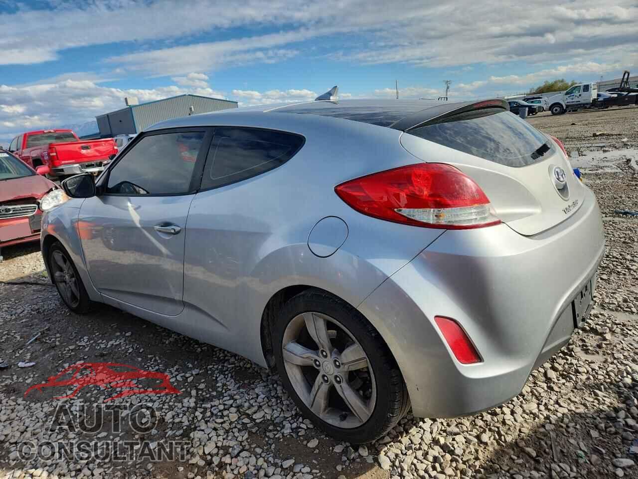 HYUNDAI VELOSTER 2015 - KMHTC6AD3FU245185