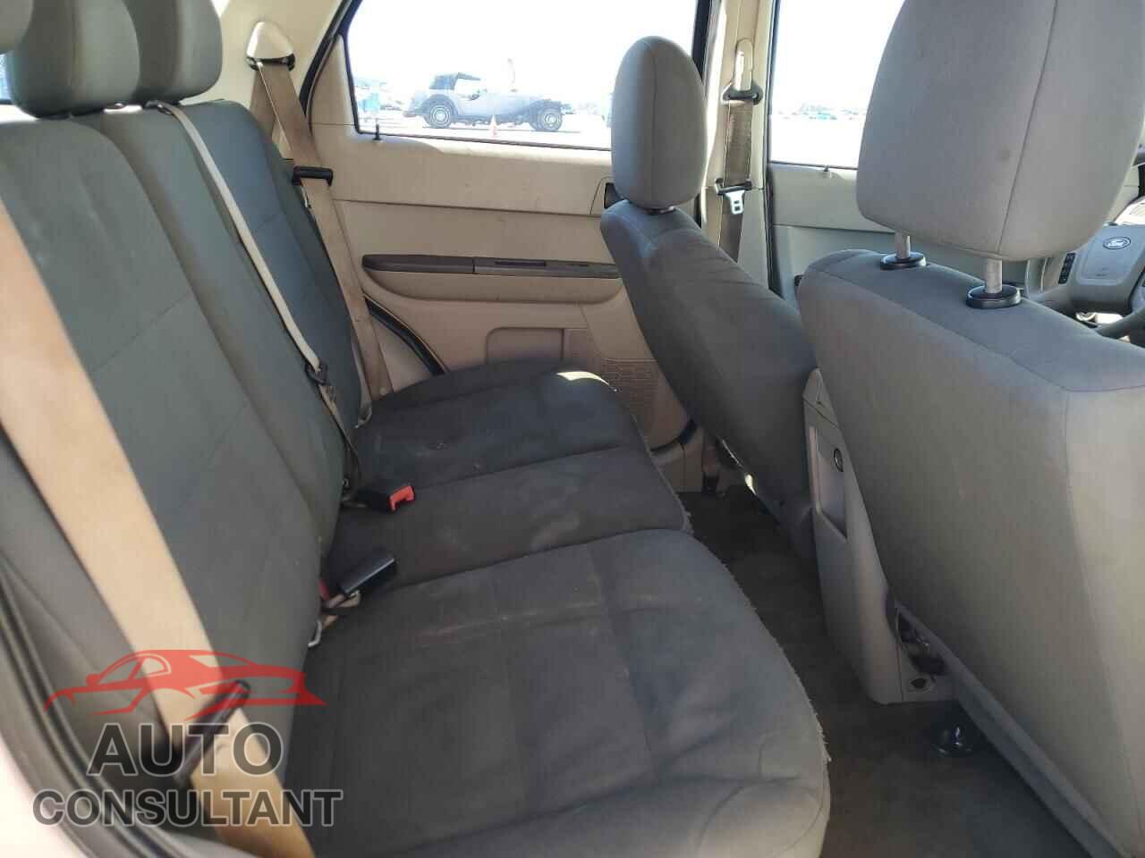 FORD ESCAPE 2010 - 1FMCU0C70AKD09656