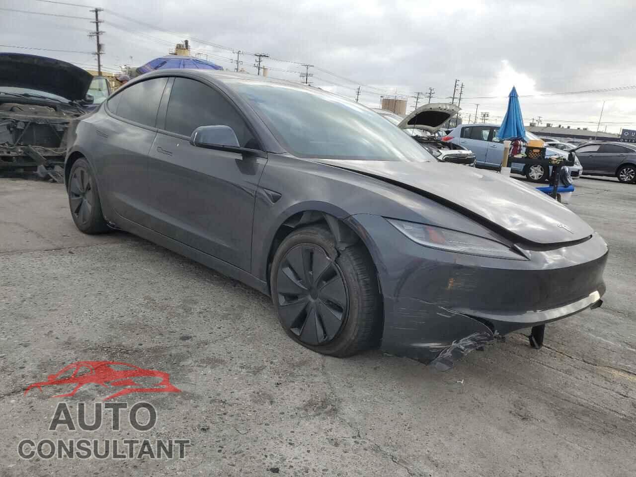 TESLA MODEL 3 2024 - 5YJ3E1EA3RF740971