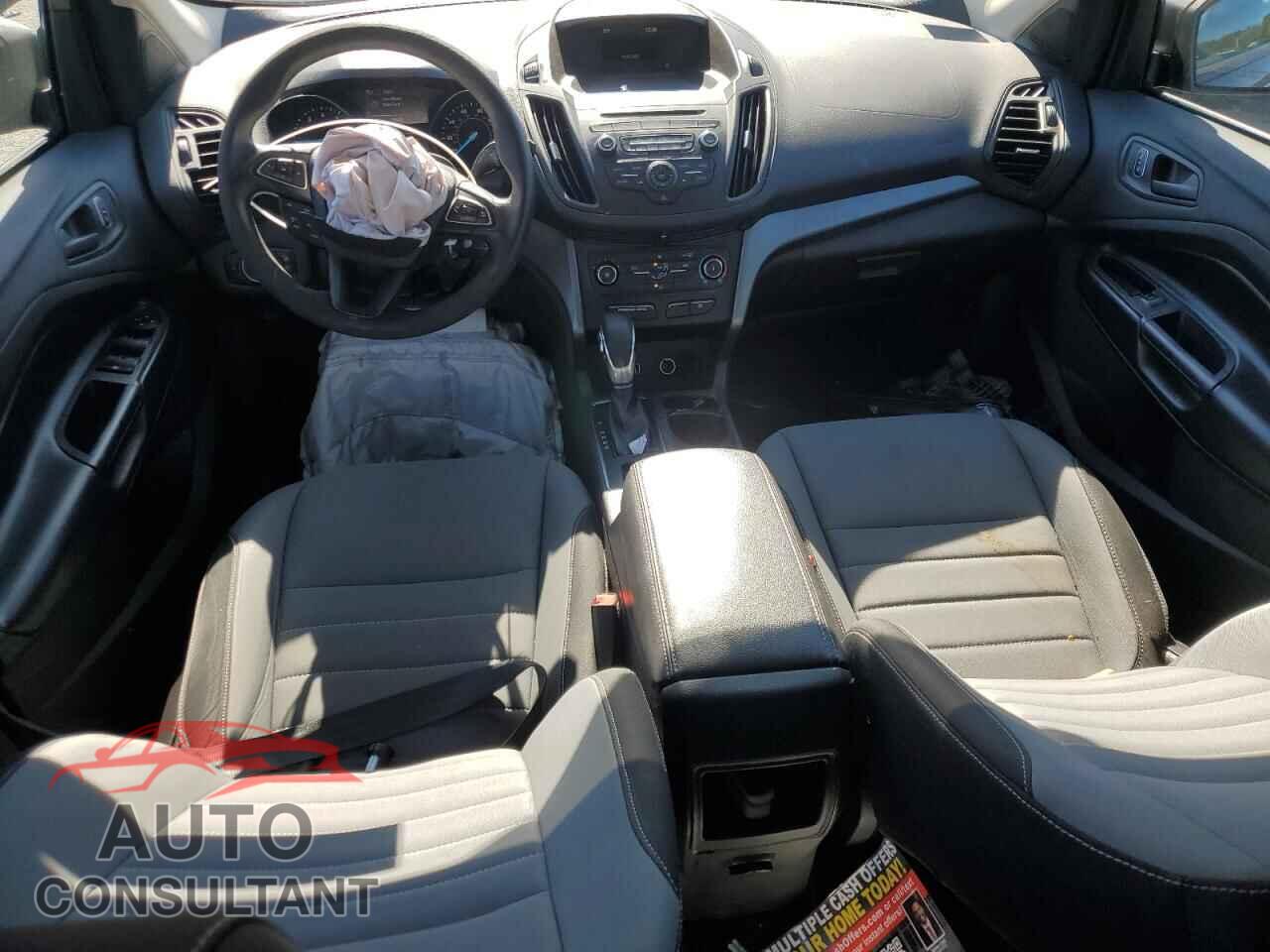 FORD ESCAPE 2018 - 1FMCU0F76JUB87420