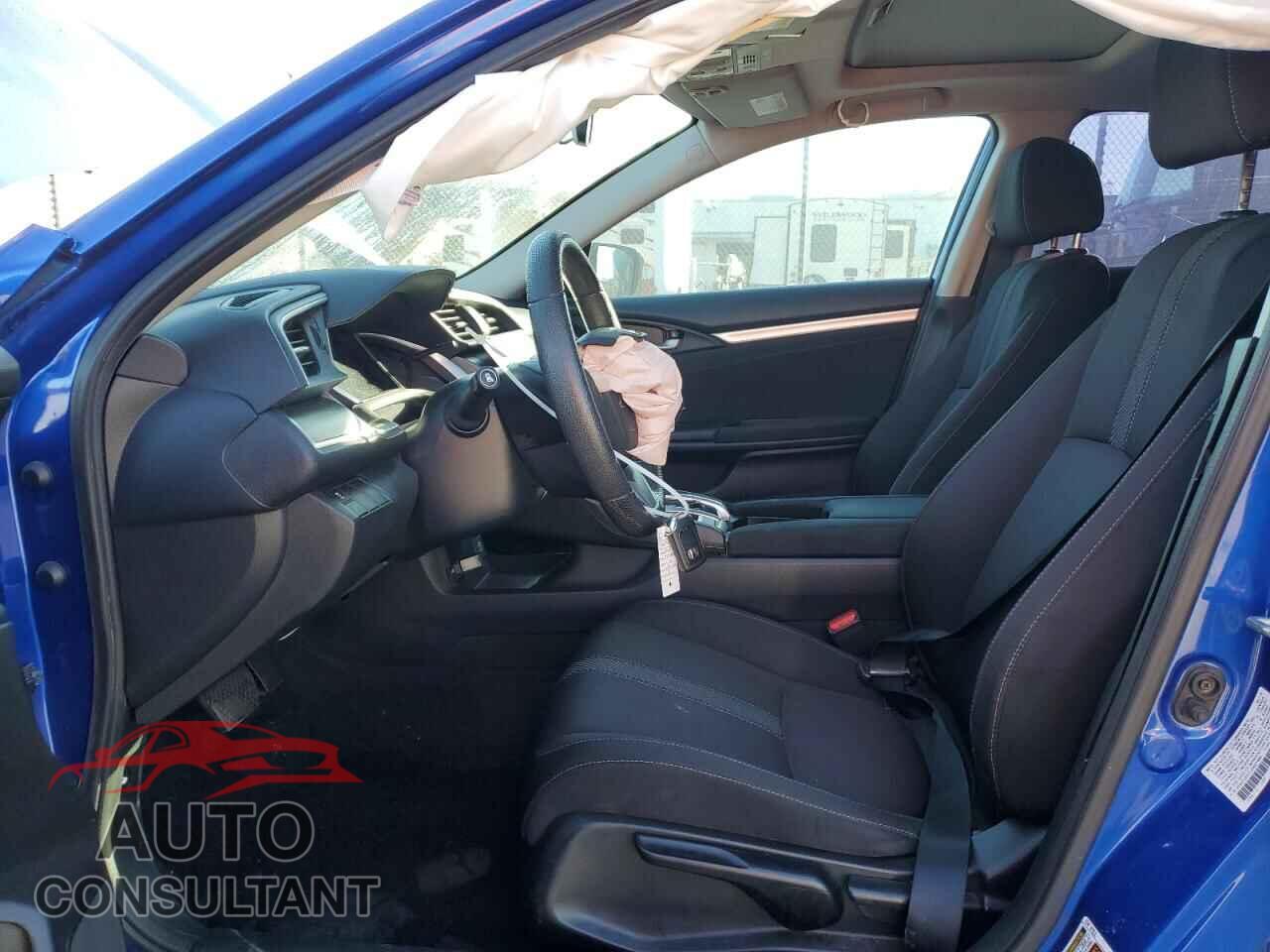 HONDA CIVIC 2018 - 2HGFC2F71JH607489