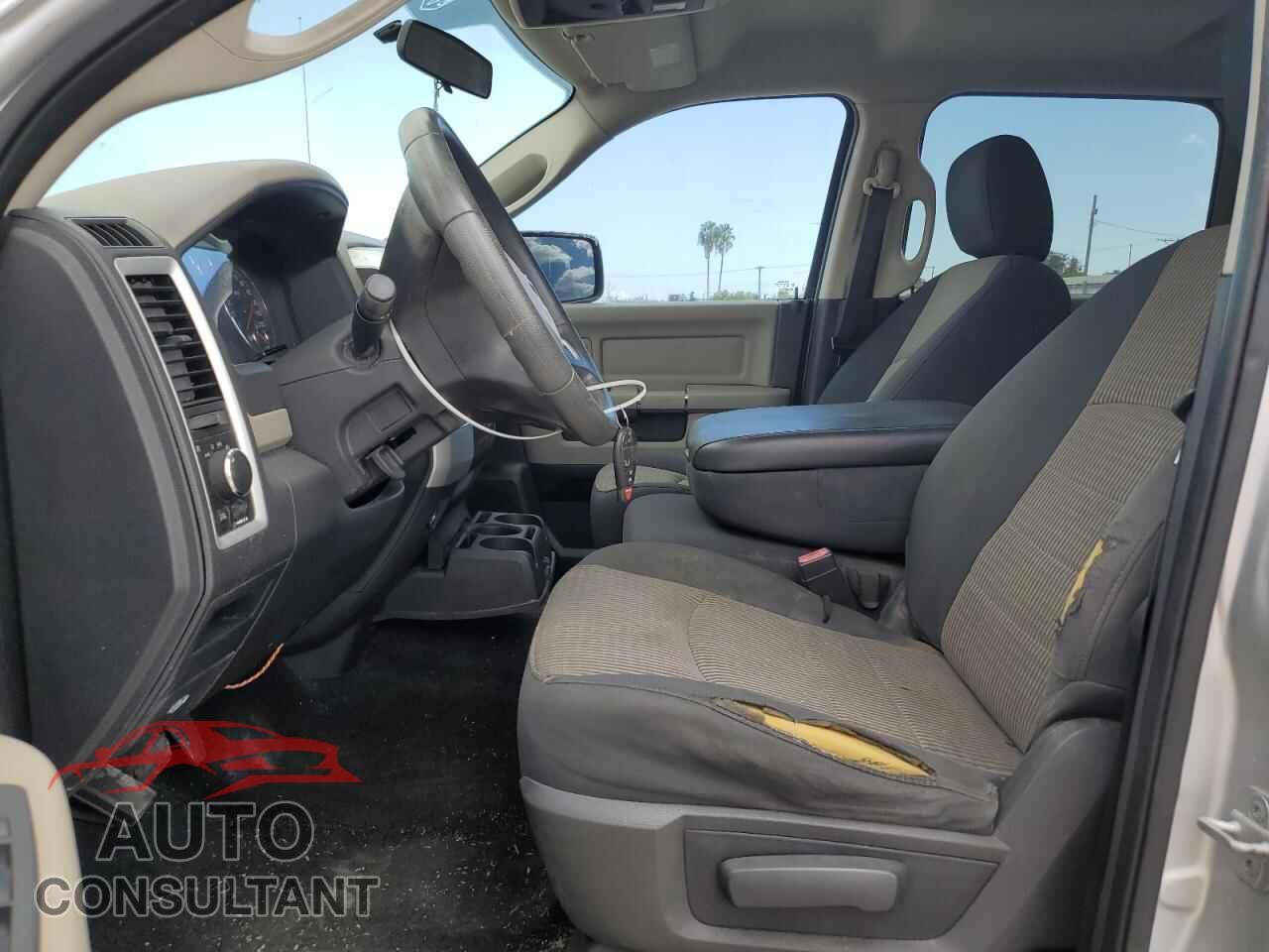 DODGE RAM 1500 2011 - 1D7RB1CT3BS555311