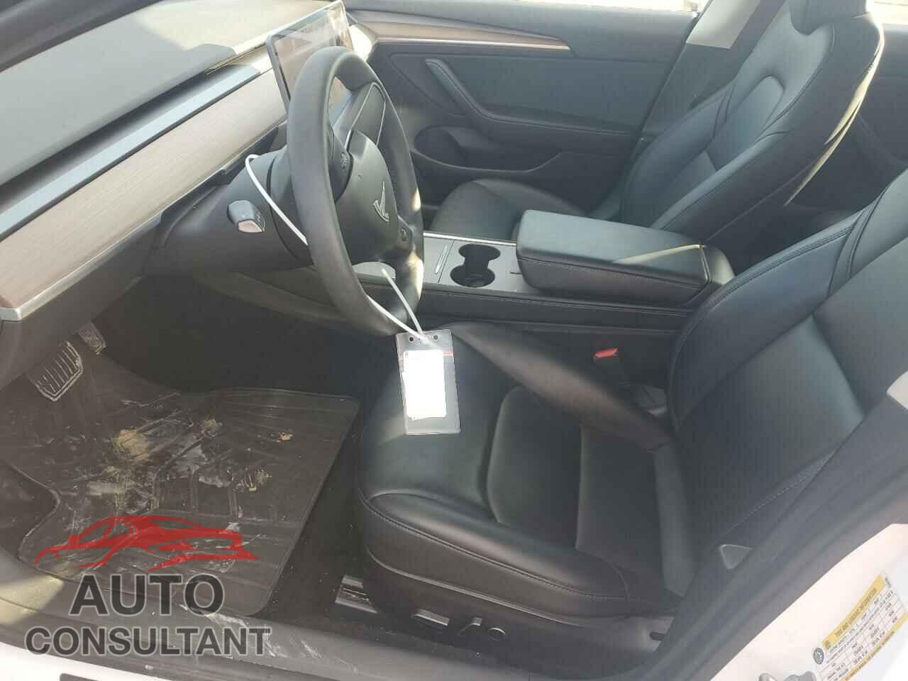 TESLA MODEL 3 2021 - 5YJ3E1EA8MF093993