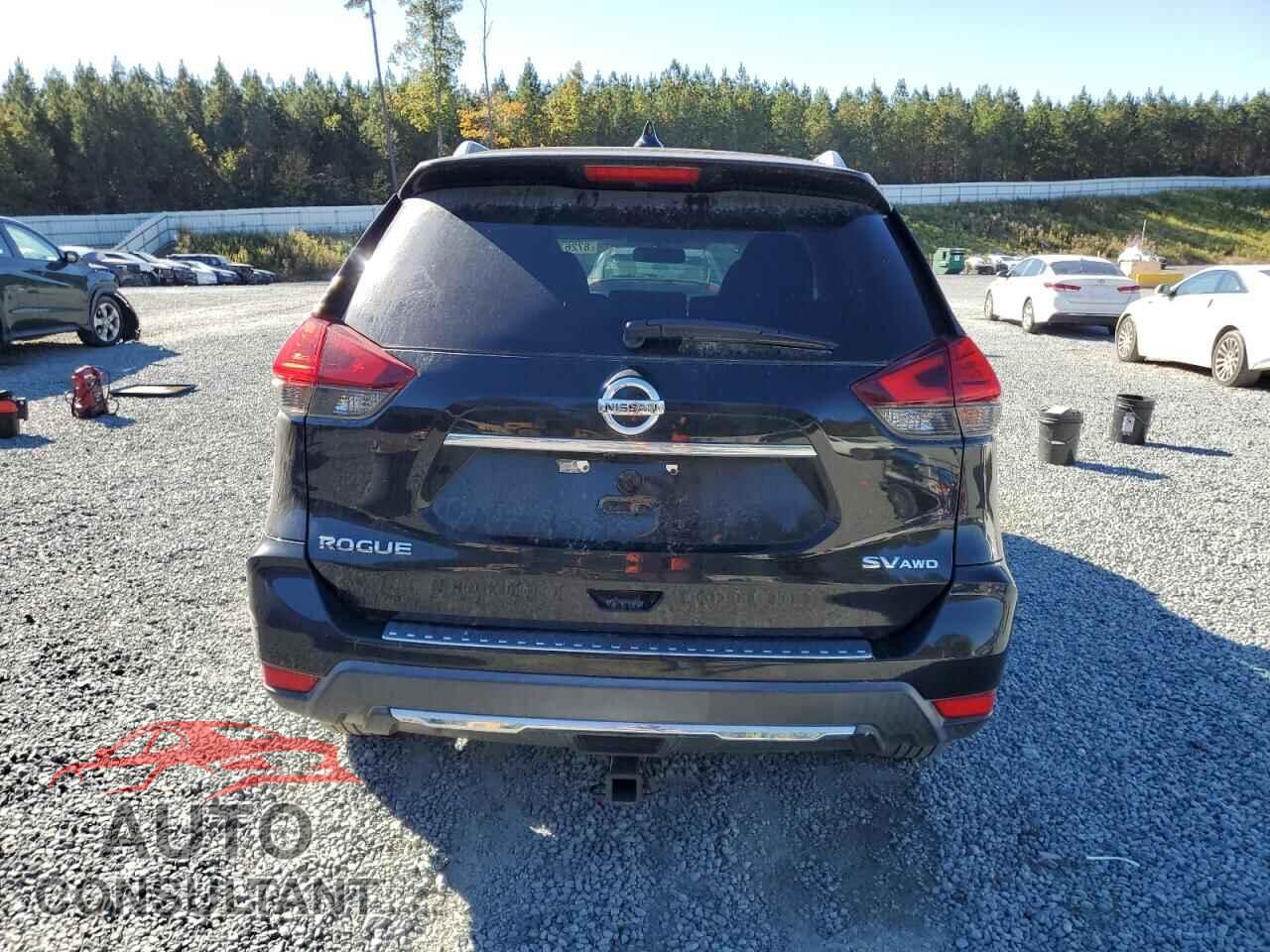 NISSAN ROGUE 2017 - KNMAT2MV0HP609170