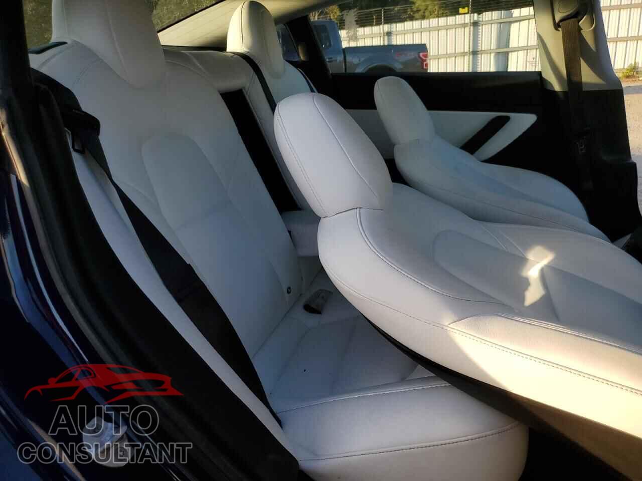TESLA MODEL 3 2018 - 5YJ3E1EB9JF097720