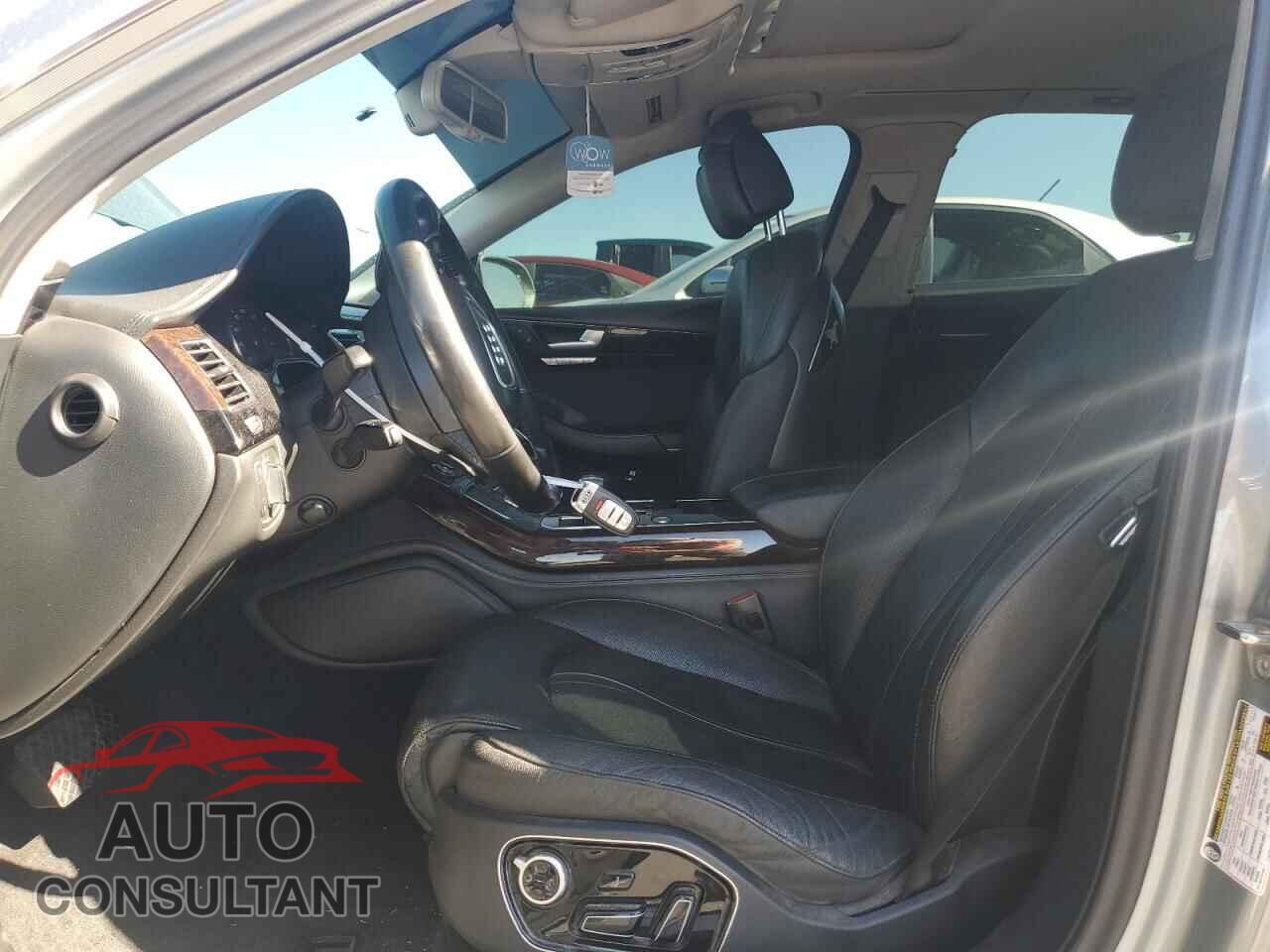 AUDI A8 2012 - WAURVAFDXCN007373