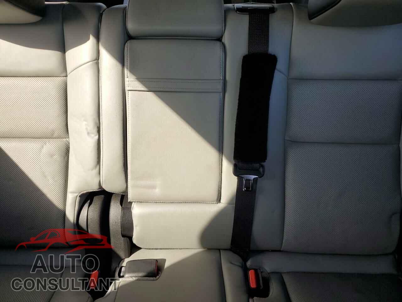 DODGE DURANGO 2023 - 1C4SDHCT1PC616686