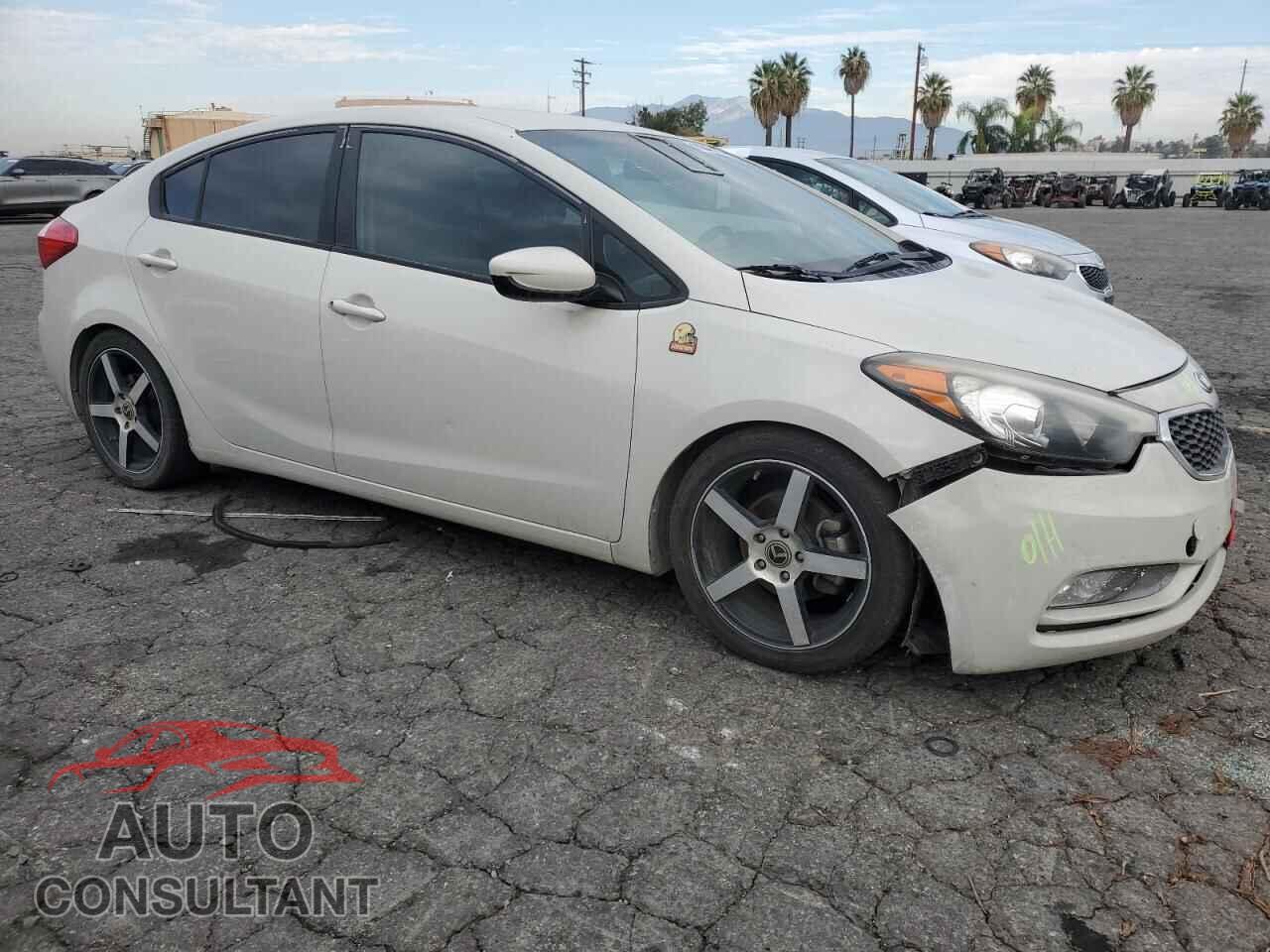 KIA FORTE 2015 - KNAFK4A60F5283460