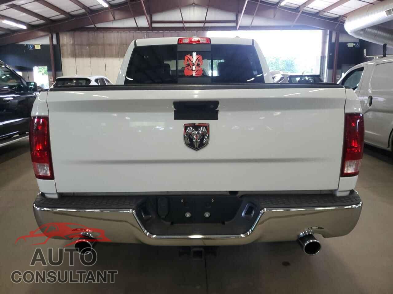 DODGE RAM 1500 2012 - 1C6RD7LT8CS161013