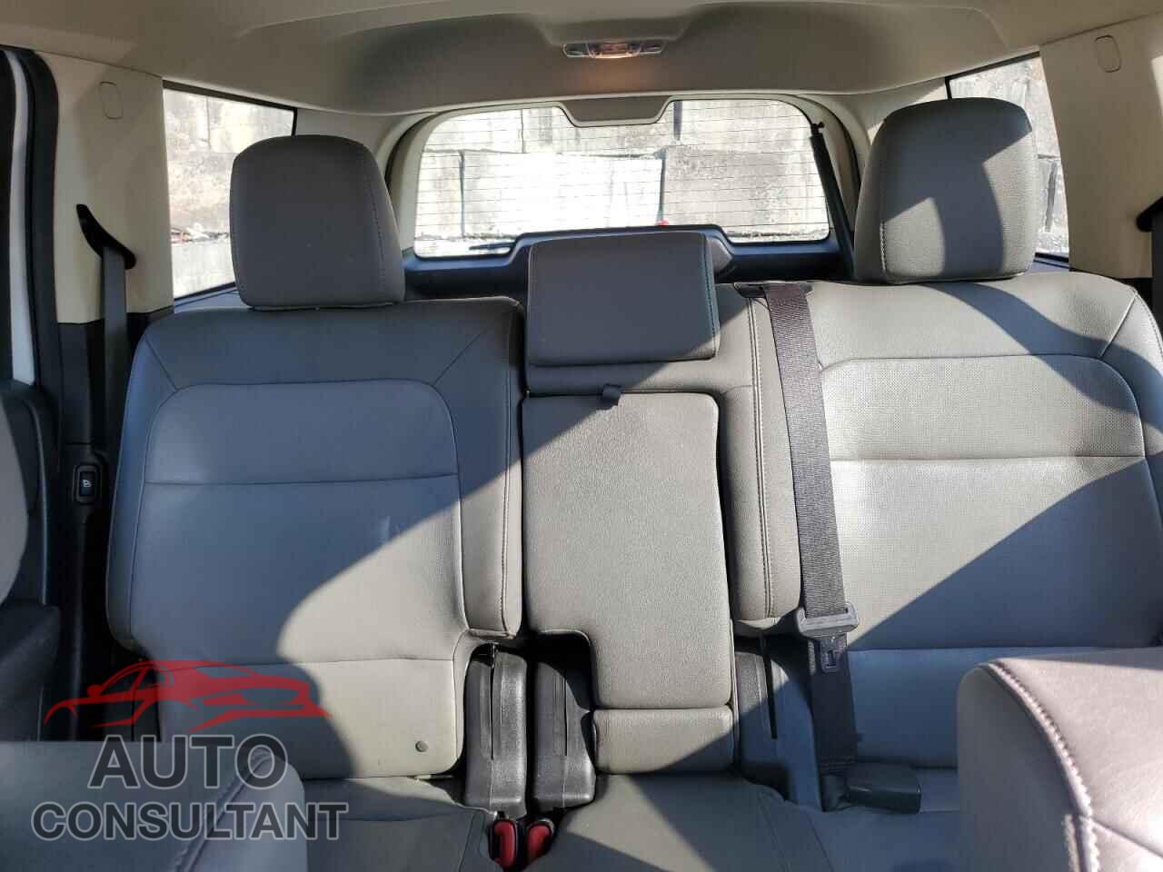 FORD FLEX 2018 - 2FMGK5C8XJBA04544