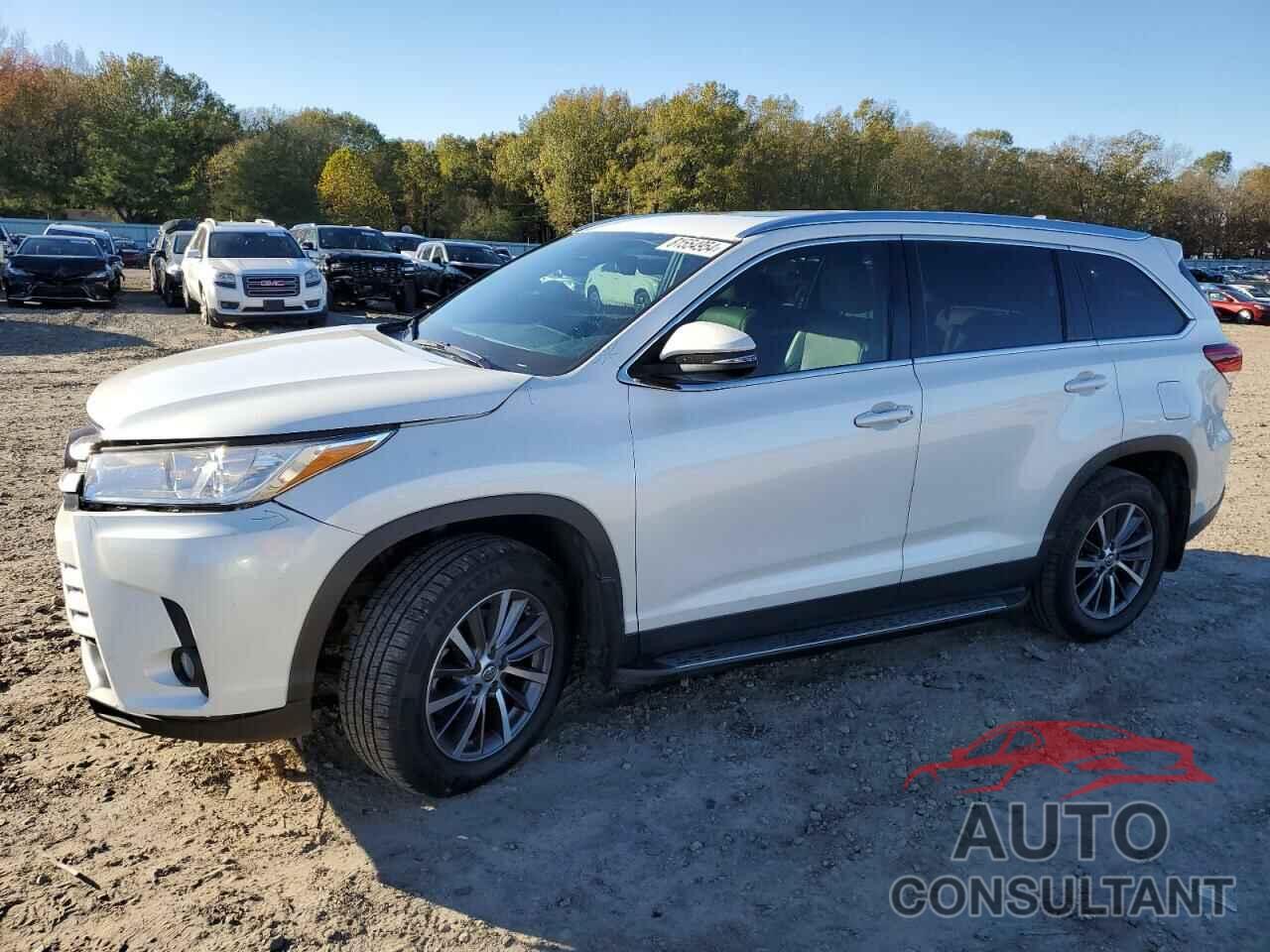 TOYOTA HIGHLANDER 2019 - 5TDKZRFH9KS300278