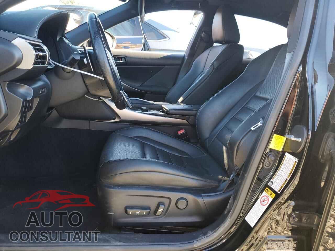 LEXUS IS 2014 - JTHBE1D24E5003861