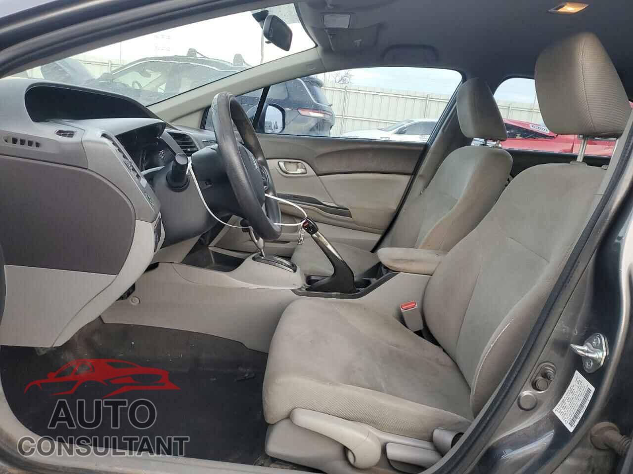 HONDA CIVIC 2012 - 2HGFB2F56CH611610