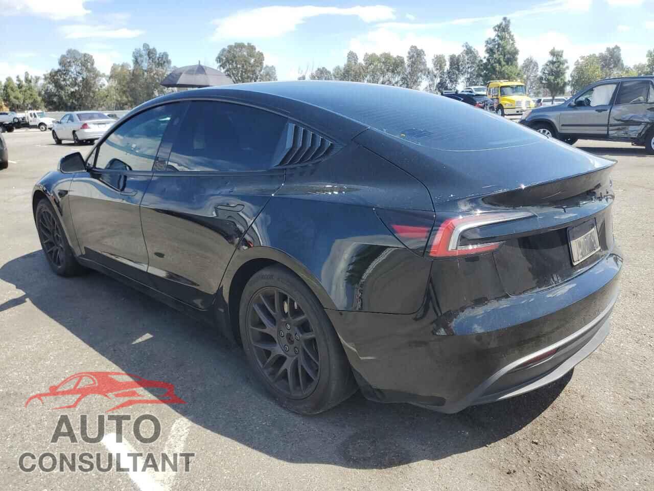 TESLA MODEL 3 2024 - 5YJ3E1EA4RF722656