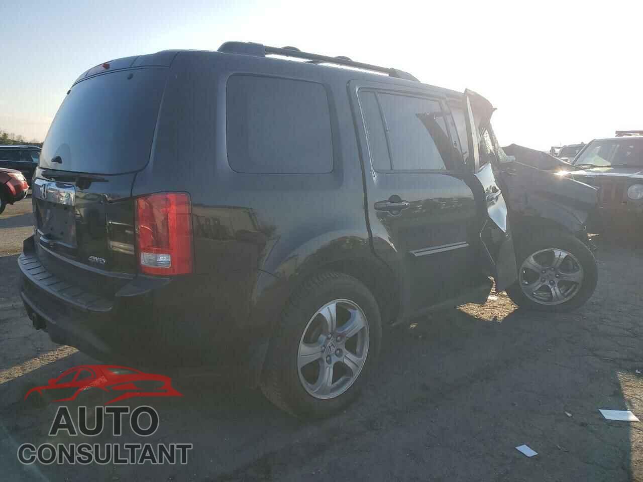 HONDA PILOT 2013 - 5FNYF4H58DB083192