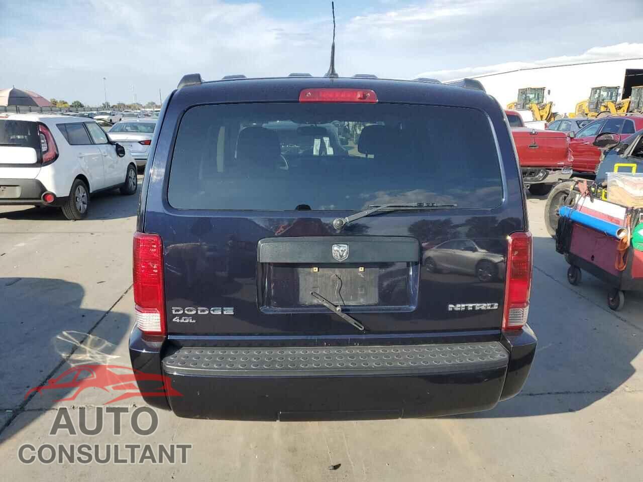 DODGE NITRO 2011 - 1D4PT4GX5BW520004