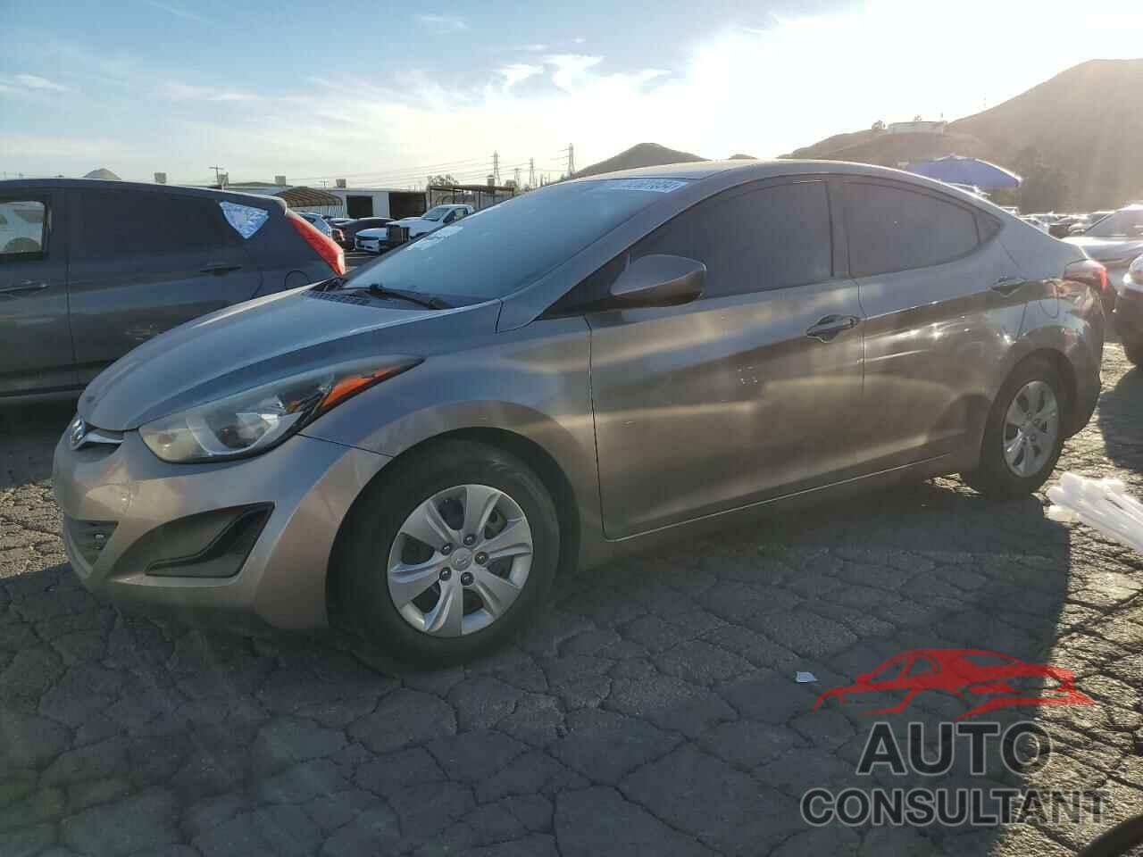 HYUNDAI ELANTRA 2016 - 5NPDH4AE7GH688300