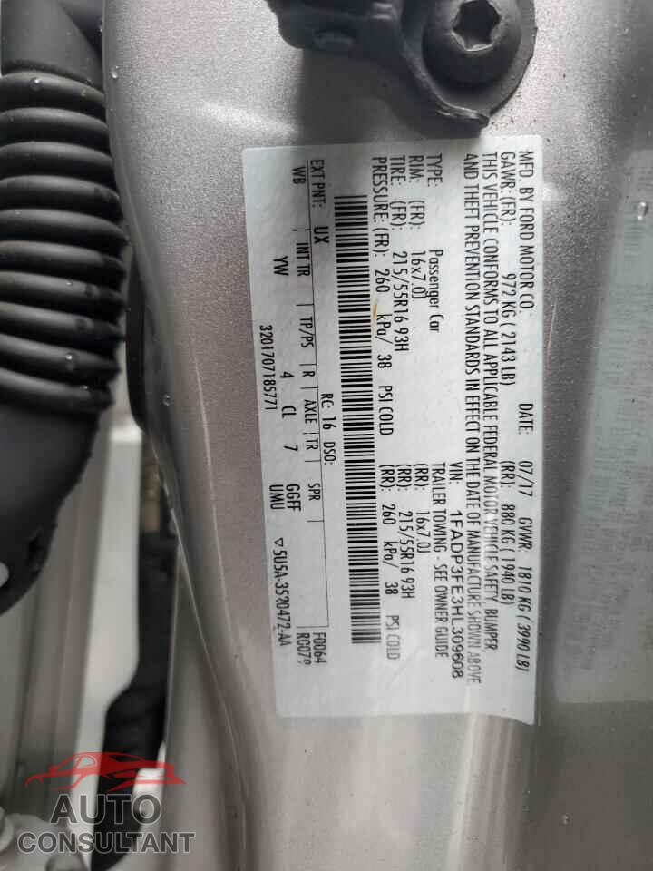 FORD FOCUS 2017 - 1FADP3FE3HL309608