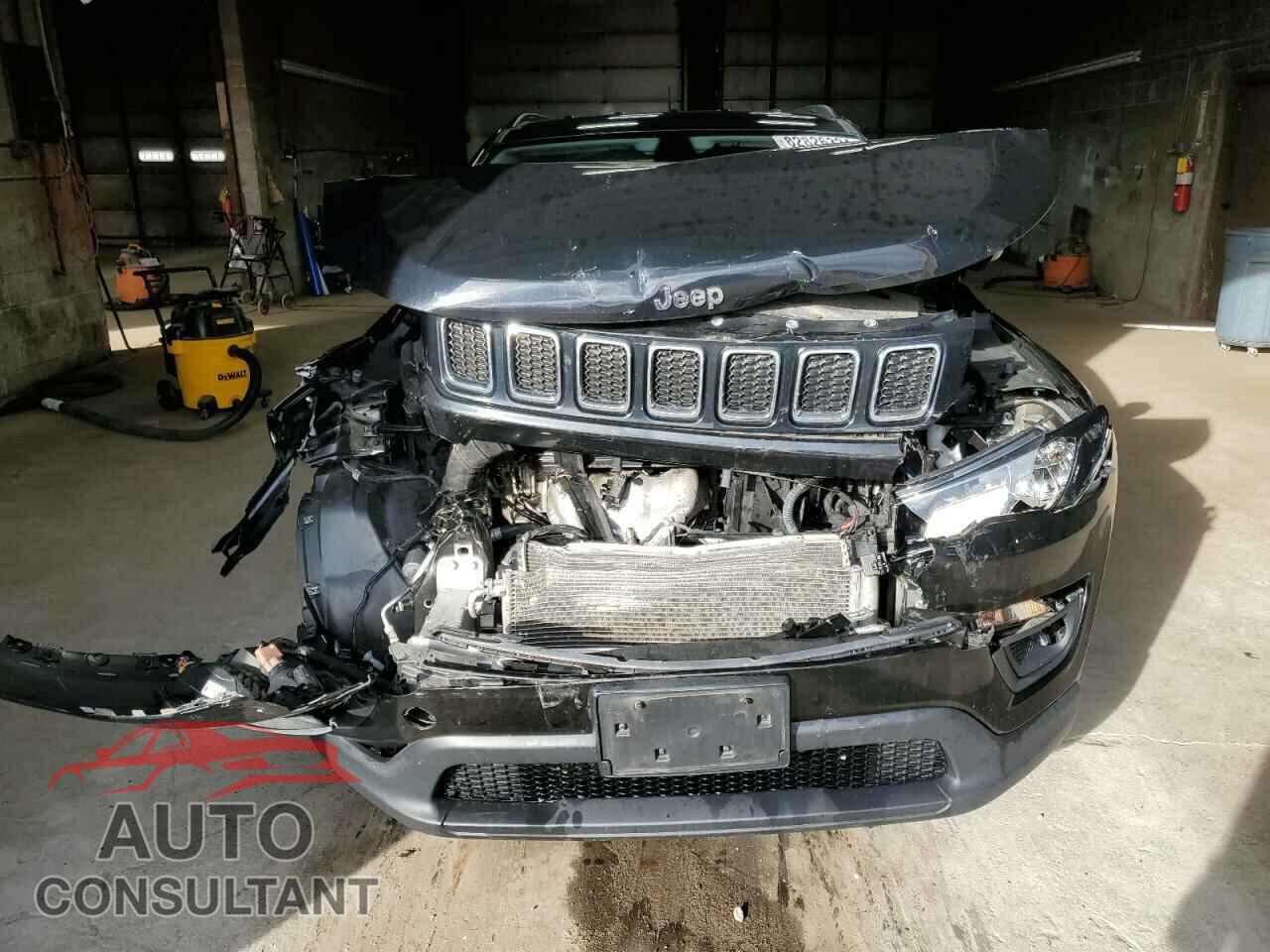 JEEP COMPASS 2020 - 3C4NJDBB2LT132323