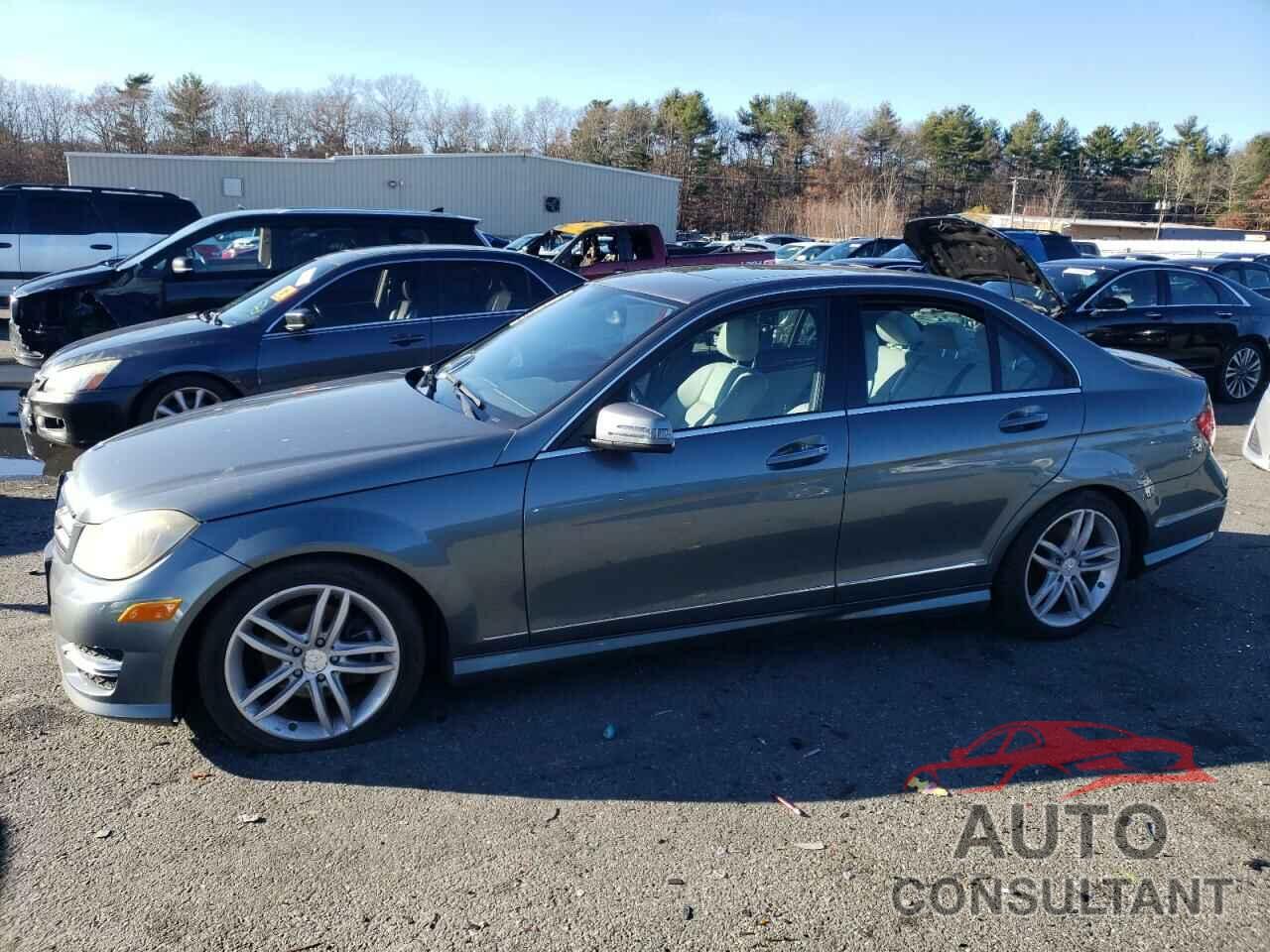 MERCEDES-BENZ C-CLASS 2012 - WDDGF8BB2CA673869