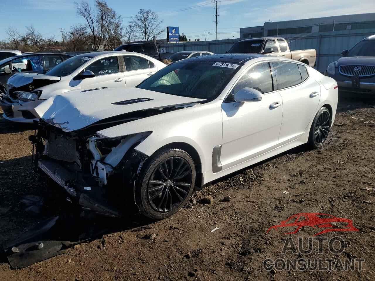 KIA STINGER 2018 - KNAE25LA4J6015565