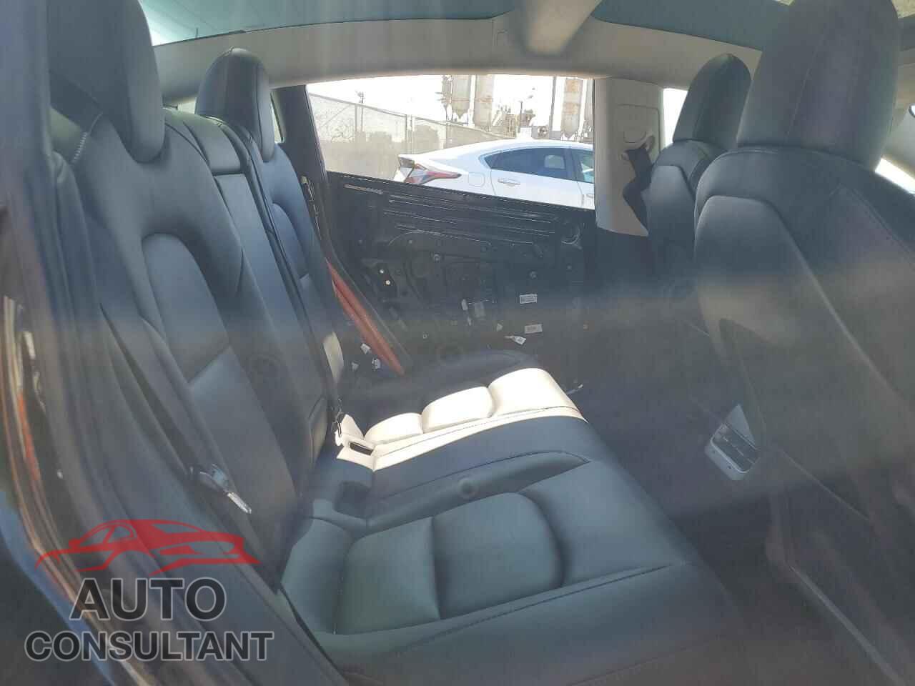 TESLA MODEL 3 2021 - 5YJ3E1EA8MF870656