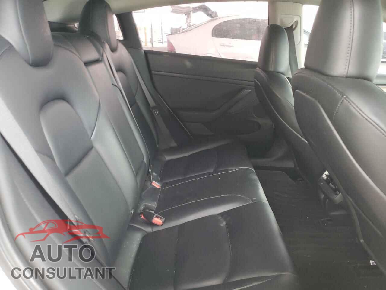TESLA MODEL 3 2023 - 5YJ3E1EA3PF578823