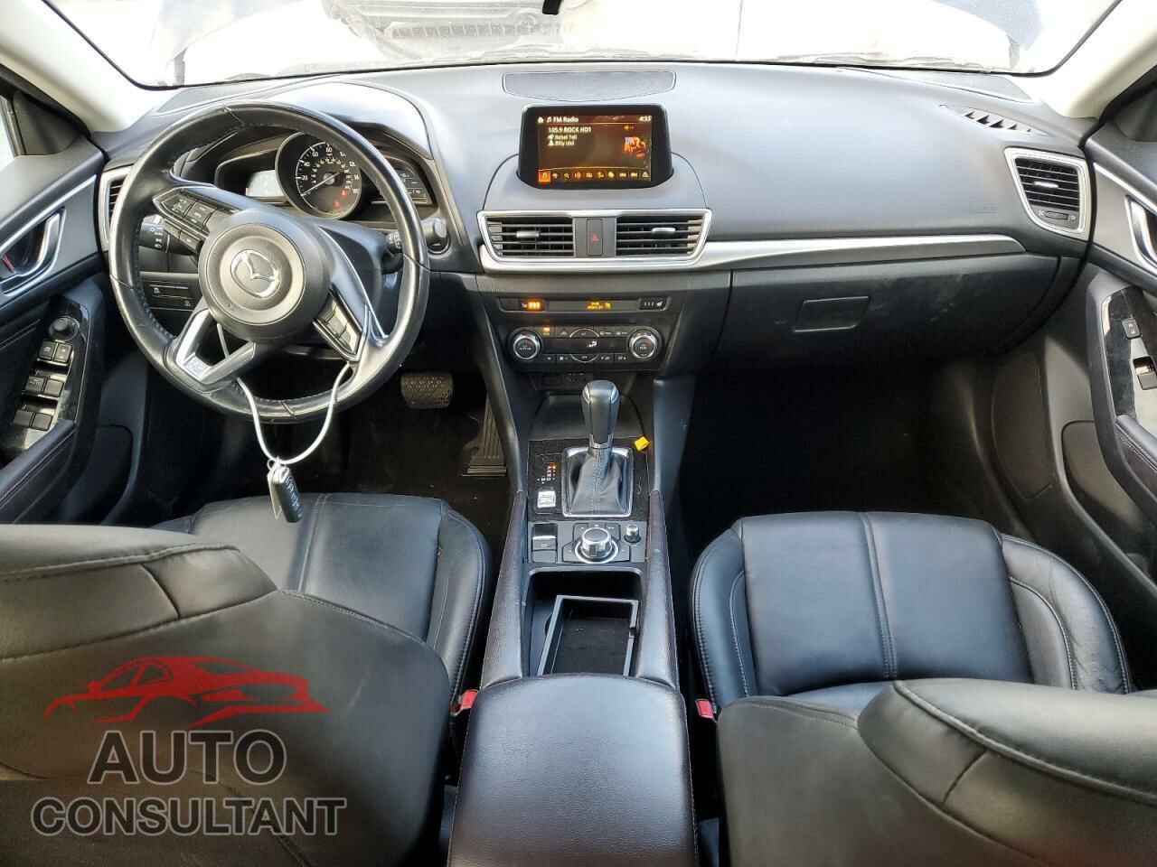 MAZDA 3 2017 - 3MZBN1V71HM115430