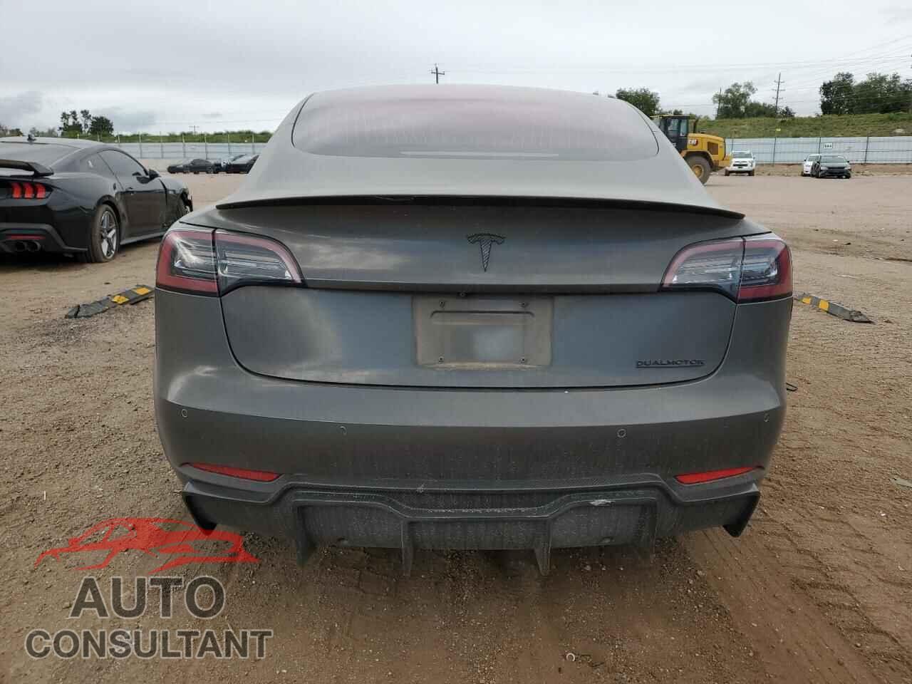 TESLA MODEL 3 2018 - 5YJ3E1EB4JF108509