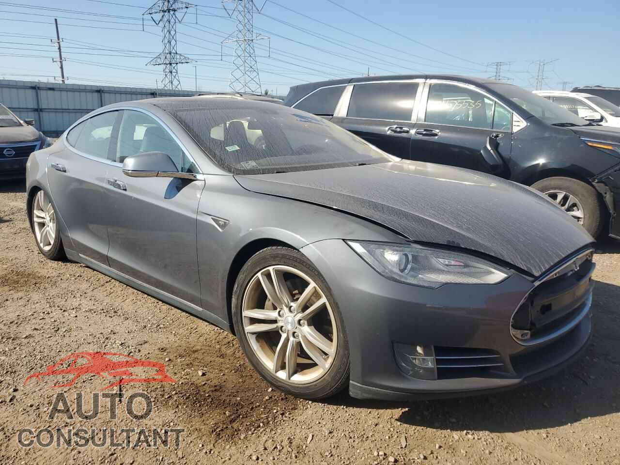 TESLA MODEL S 2013 - 5YJSA1BG0DFP08455