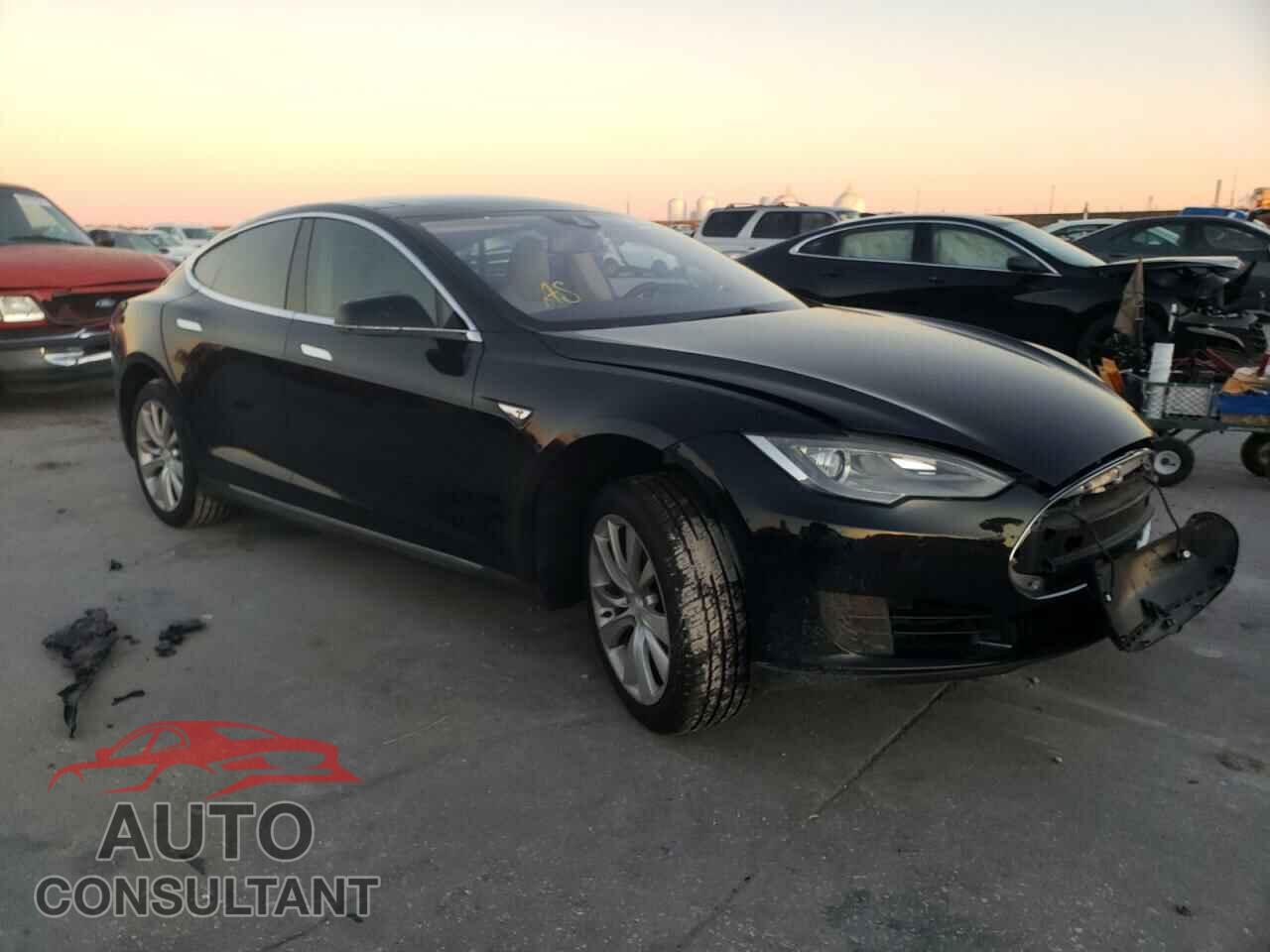 TESLA MODEL S 2015 - 5YJSA1H1XFF090034